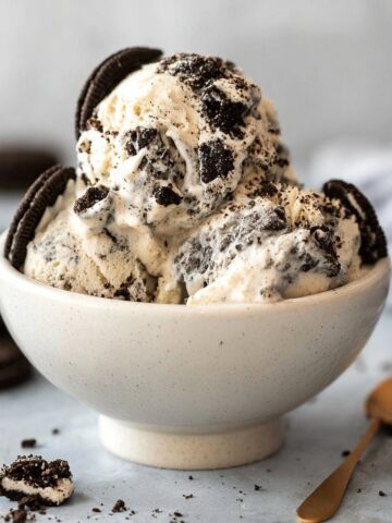 Cookies And Cream Ice Cream: Homemade, Silly, and So Good