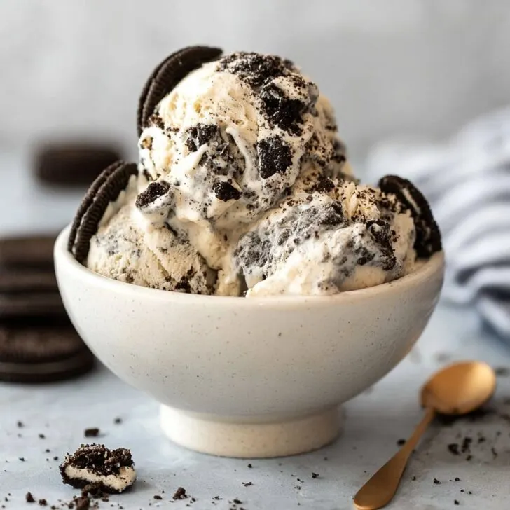 Cookies And Cream Ice Cream: Homemade, Silly, and So Good