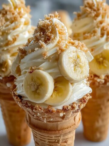 Banana Pudding Cheesecake Cones: The Most Fun Dessert Mashup