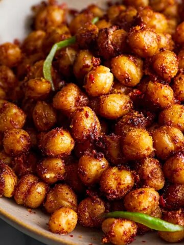 Air Fryer Crunchy Chili-Spiced Chickpeas: My Irresistible Snack Story