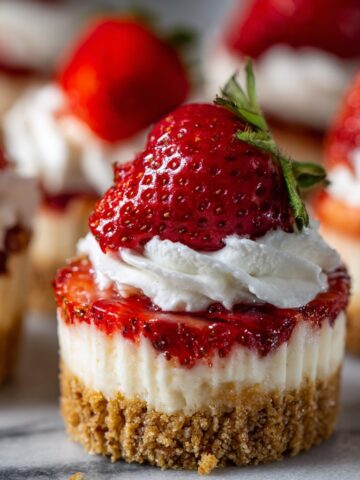 No-Bake Strawberry Cheesecake Cups: My Easy, Sweet Go-To Treat