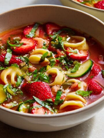 Strawberry Minestrone Recipe for Summer: Fresh & Fun Guide!