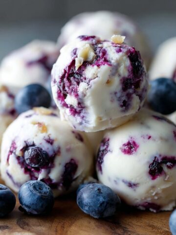 Frozen Greek Yogurt Blueberry Bites – Easy Protein Snack