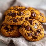 pumpkin chocolate chip cookies