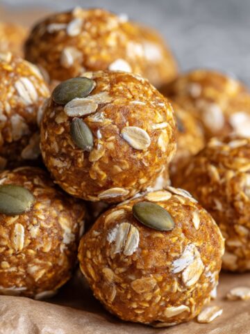 Pumpkin Energy Balls with Oats
