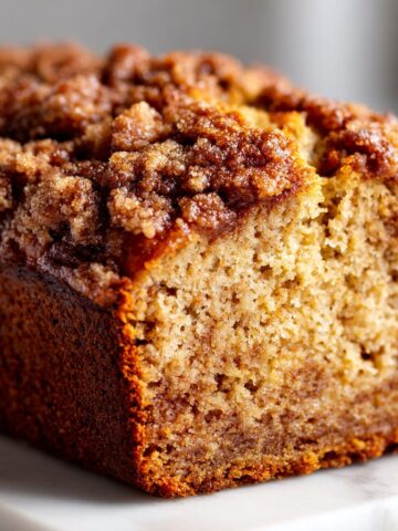 Cinnamon Crumb Banana Bread (Moist!)