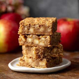 chewy cinnamon apple blondies