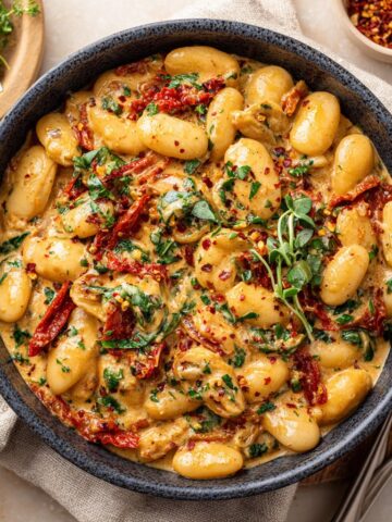 Creamy Tuscan Marry Me Butter Beans (30-Minutes)
