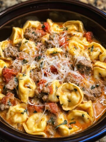 Crockpot Cheese Tortellini and Sausage