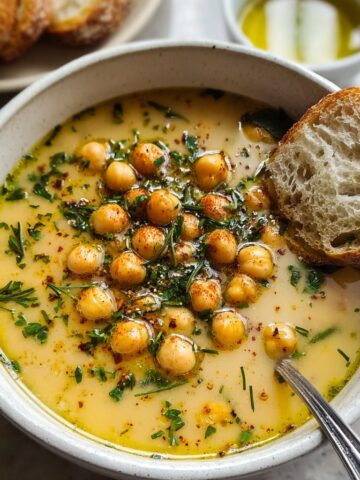 Easy Garlic Chickpea Soup