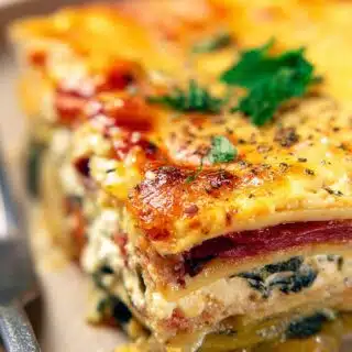 a delicious irresistible picture of vegetable cottage cheese lasagna