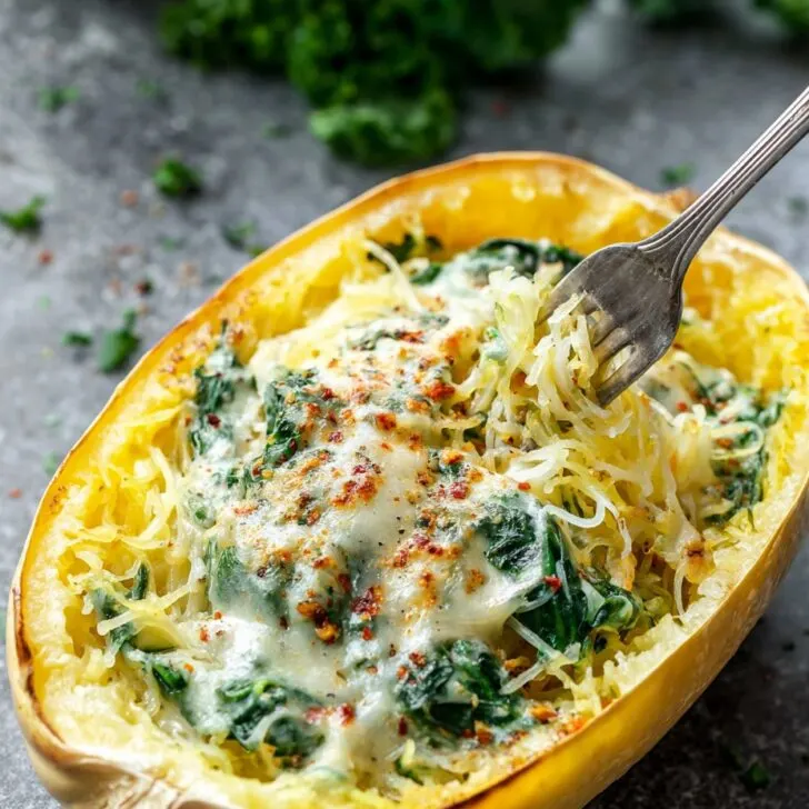Cheesy Garlic Parmesan Spinach Spaghetti Squash: Cozy & Flavorful Dinner