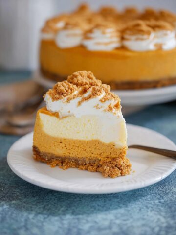 Pumpkin Biscoff Cheesecake (Vegan Option)