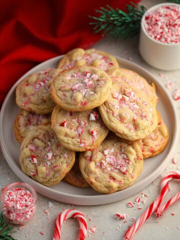 White Chocolate Candy Cane Cookies: Festive Family Fave