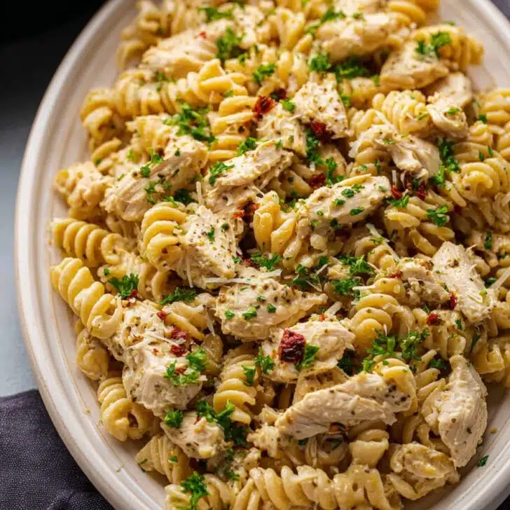 Crockpot Garlic Parmesan Chicken Pasta Recipe You’ll Crave