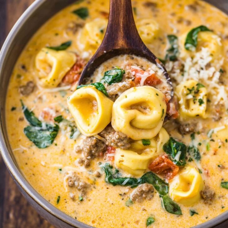 Slow Cooker Creamy Tortellini Soup for Cozy Evenings