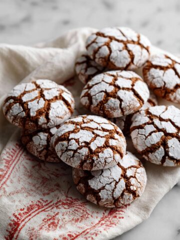 Soft and Spiced Gingerbread Crinkle Cookies Recipe Guide