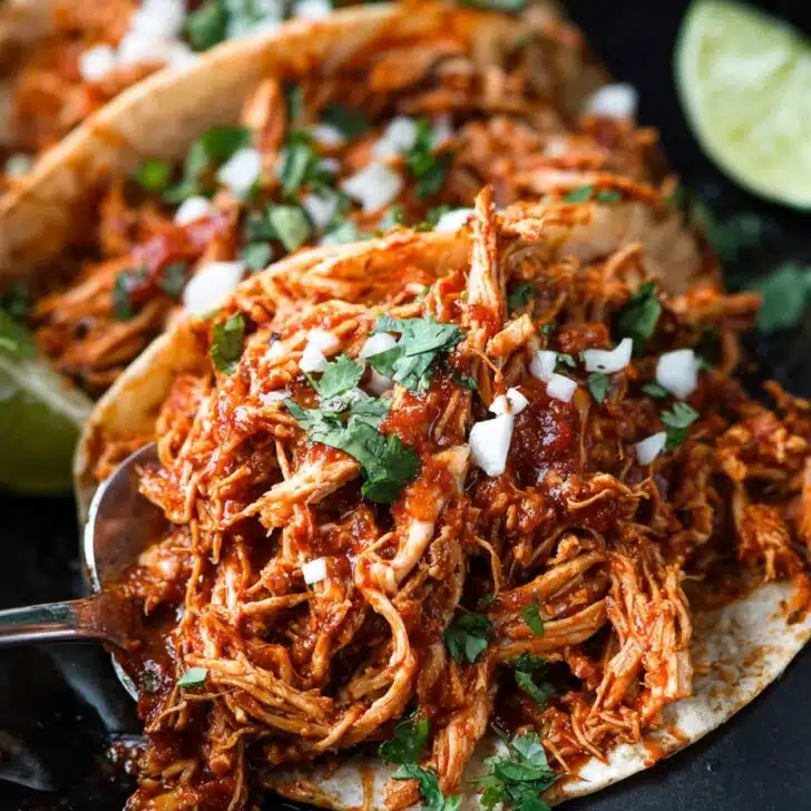 Authentic Slow Cooker Chicken Tinga – Fiery Taco Filling Guide