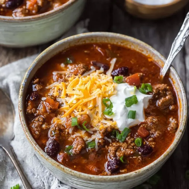 Beef Chili Recipe That’s Cozy, Hearty, and Never Boring